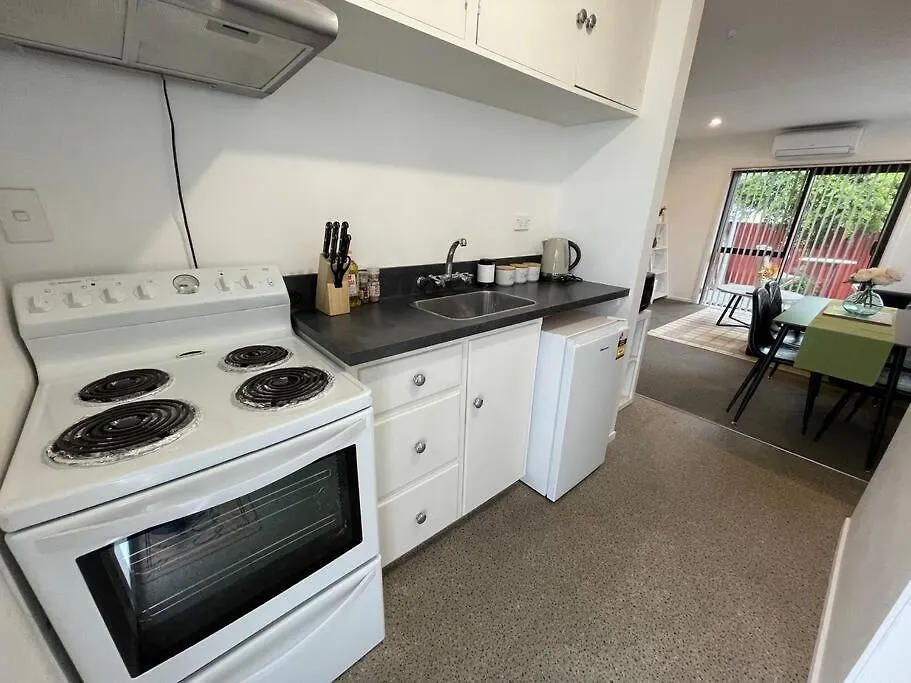 Holiday home Cosy And Stylish Single Level 2 Bed Home Near Cbd Christchurch
