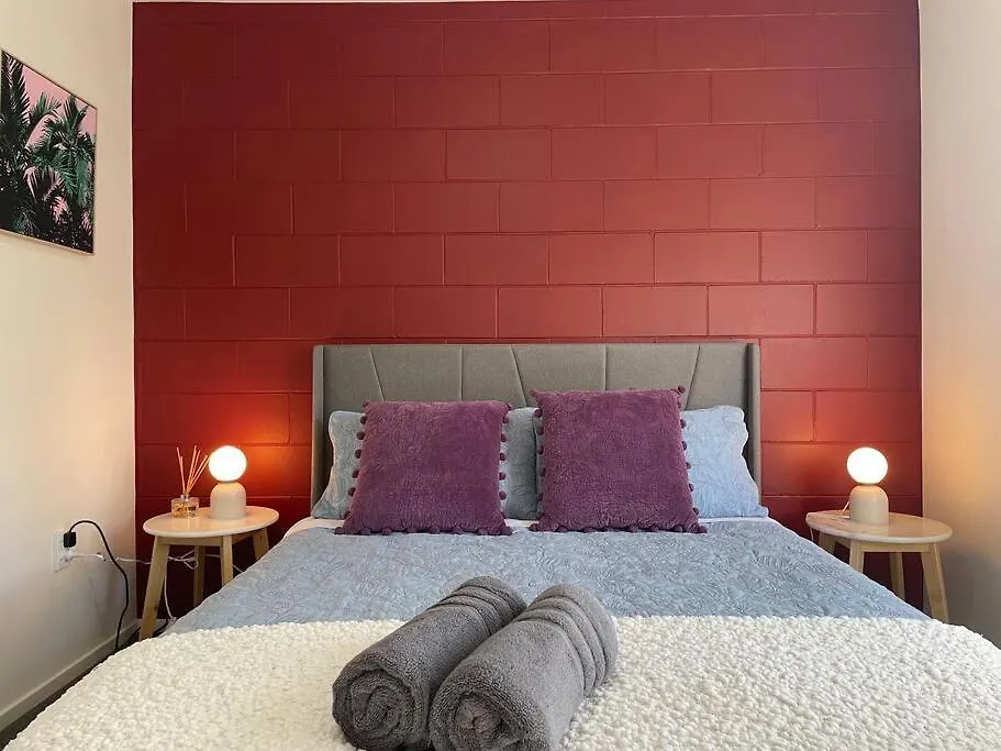 Cosy And Stylish Single Level 2 Bed Home Near Cbd Christchurch New Zealand