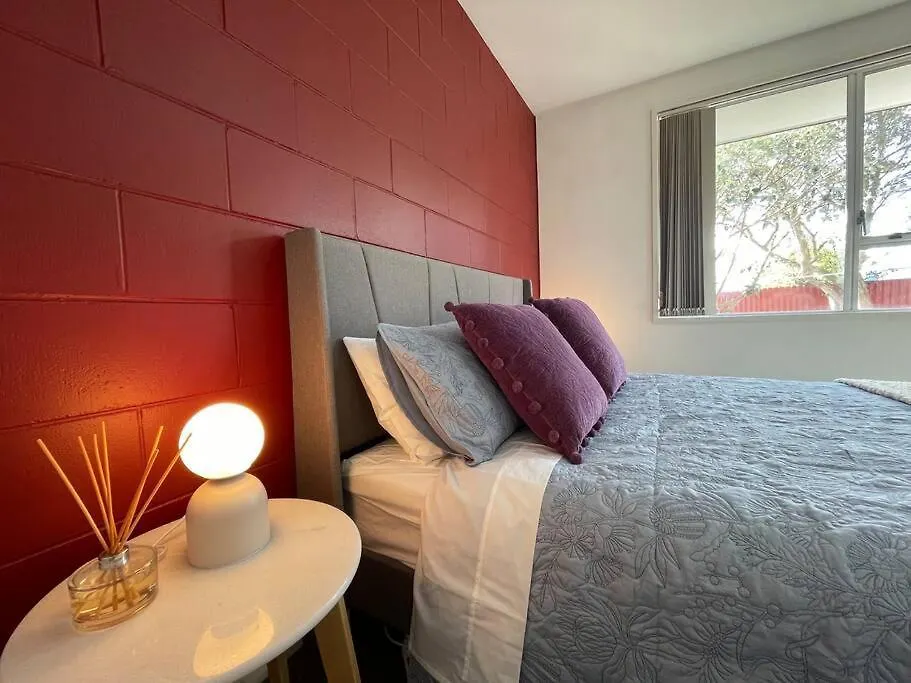 Cosy And Stylish Single Level 2 Bed Home Near Cbd Christchurch Holiday home